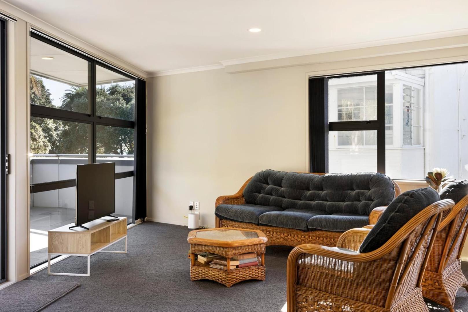Pacific Escape - Downtown, Beach & Sea Views Mount Maunganui Εξωτερικό φωτογραφία