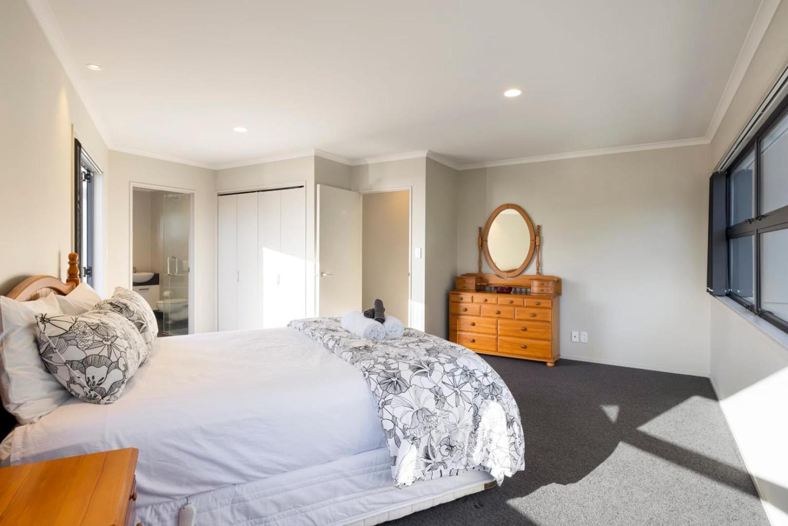 Pacific Escape - Downtown, Beach & Sea Views Mount Maunganui Εξωτερικό φωτογραφία